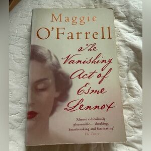 The Vanishing Act of Esme Lennox by Maggie O'Farrell